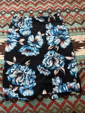 Flower pencil skirt